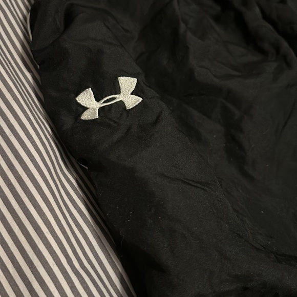 Under Armor Wind Pants - Picture 2 of 2